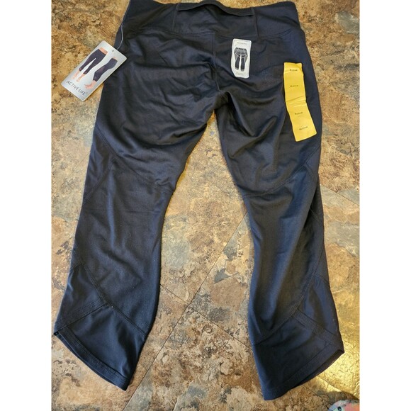 NWT Active Life Athletic capri Leggings Women's Size Medium Black new (A816) - Picture 4 of 10